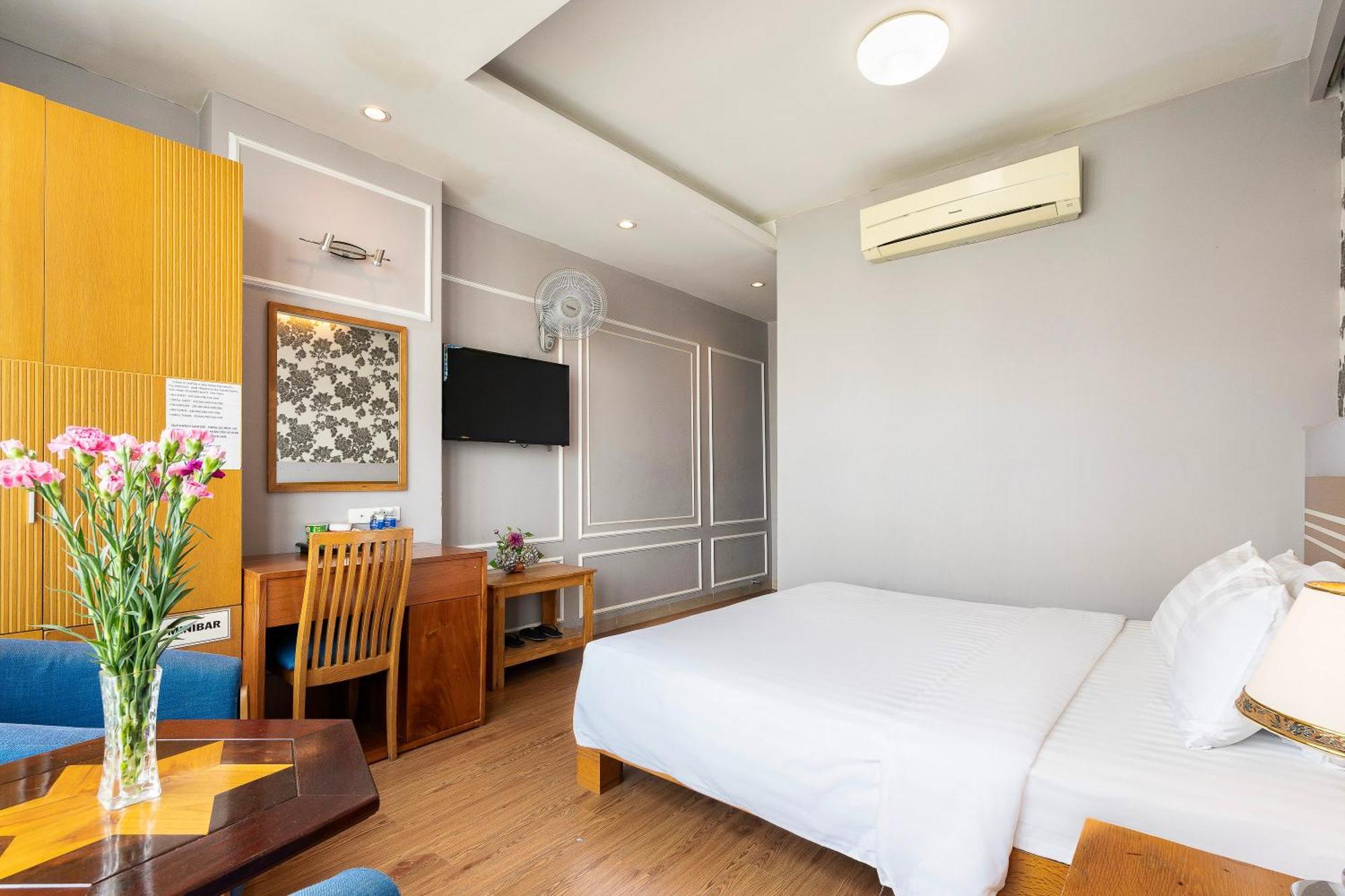 Lucky Star Hotel - Bui Vien Walking Street ホーチミン市 エクステリア 写真