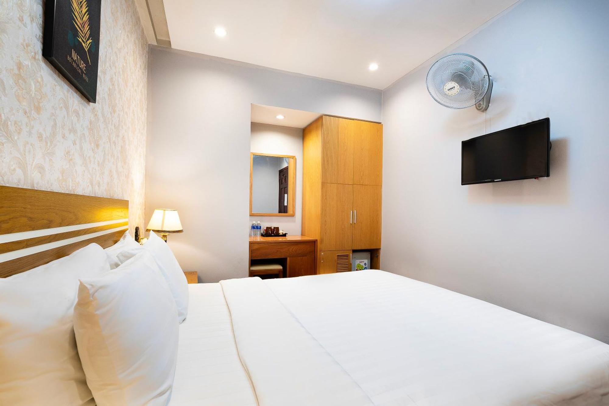 Lucky Star Hotel - Bui Vien Walking Street ホーチミン市 エクステリア 写真